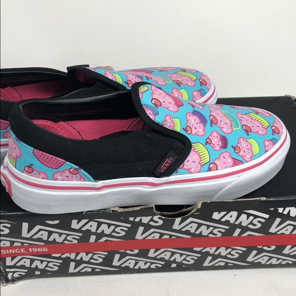 Vans Cupcake Slip On Sneakers Size 3 Youth - Picture 2 of 5